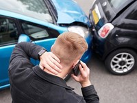 ¿Qué hacer inmediatamente tras un accidente con un coche de alquiler o renting?